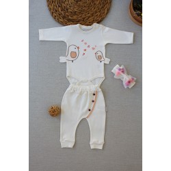 3-6 6-9 9-12 Ay Şarkıcı Kuşlar Nakışlı Bandanalı Uzun Kollu Zıbınlı 3lü Kız Bebek Takımı 3-6 6-9 9-12 Ay Şarkıcı Kuşlar Nakışlı Bandanalı Uzun Kollu Zıbınlı 3lü Kız Bebek Takımı