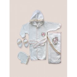 0-6 Ay Kaplan Nakışlı Bornozlu 5li Kız Bebek Havlu Silgi Takımı