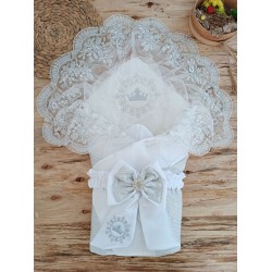 Yenidoğan Titi Taç Nakışlı Plazma Taşlı Güpürlü Çift Fiyonk Duvaklı Trilüks Kundak Bebek Battaniyesi