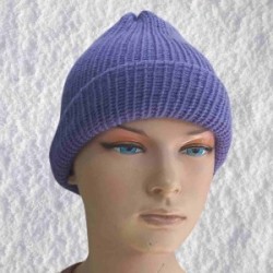 El Örgüsü Doğal Yün Ve Akrilik Karışımlı Sıcacık Kış Beresi Mor Renk El Örgüsü Doğal Yün Ve Akrilik Karışımlı Sıcacık Kış Beresi Mor Renk